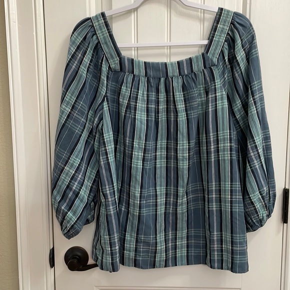 Lauren Conrad blue plaid top. M - Picture 4 of 6